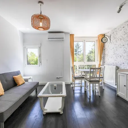 Apartamento Para 5 Personas Cerca De Ifema Y Aeropuerto Alquiler Temporal Madrid Esterno foto