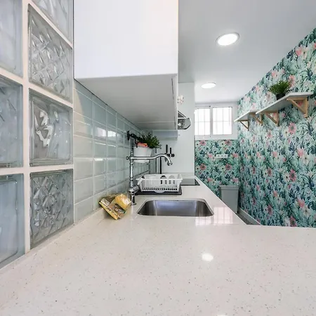 Apartamento Para 5 Personas Cerca De Ifema Y Aeropuerto Alquiler Temporal Madrid Esterno foto